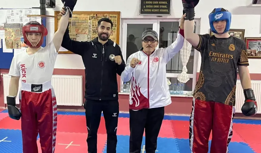 Körfezli kick boksçular birlikte antrenman yaptılar