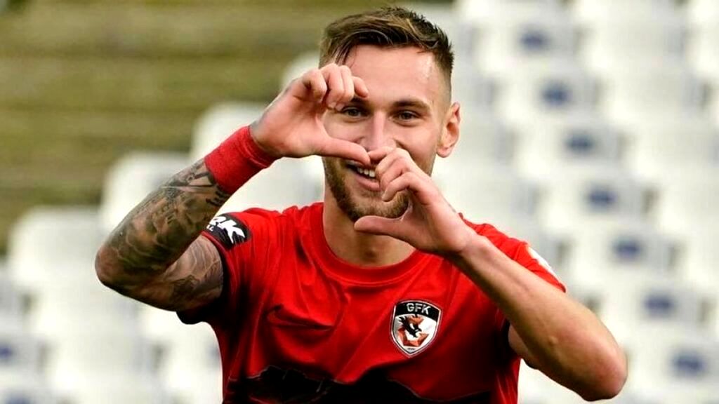 Kocaelisporda Transfer Mesaisi Basliyor Selcuk Inan O 3 Ismi Isaret Etti Wwwcagdaskocaelicom 4